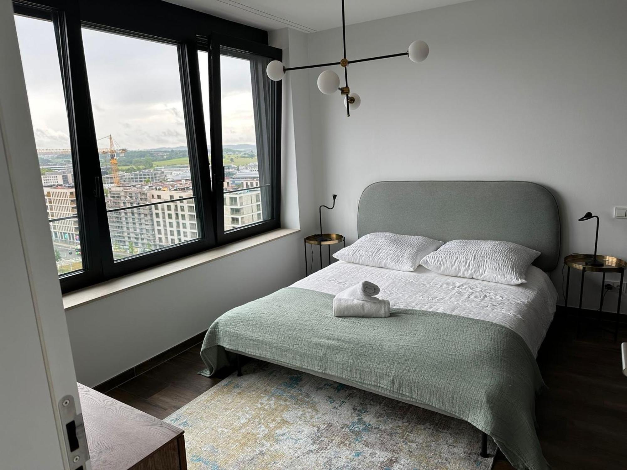 Appartement De Luxe 1 Chambre A Coucher, Centre Commercial, Piscine Et Fitness Люксембург Экстерьер фото